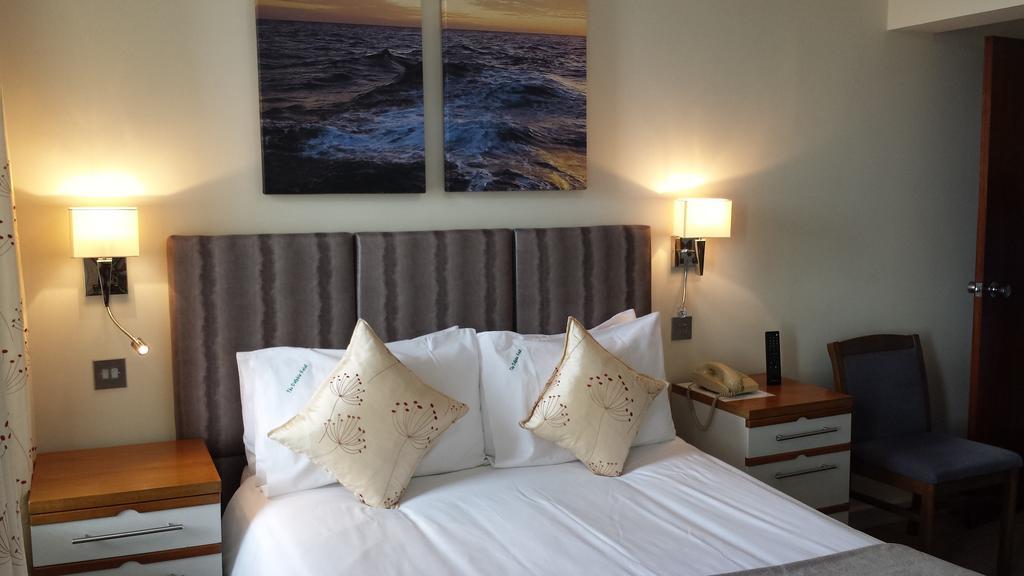 Dolphin Hotel Gorey Habitación foto