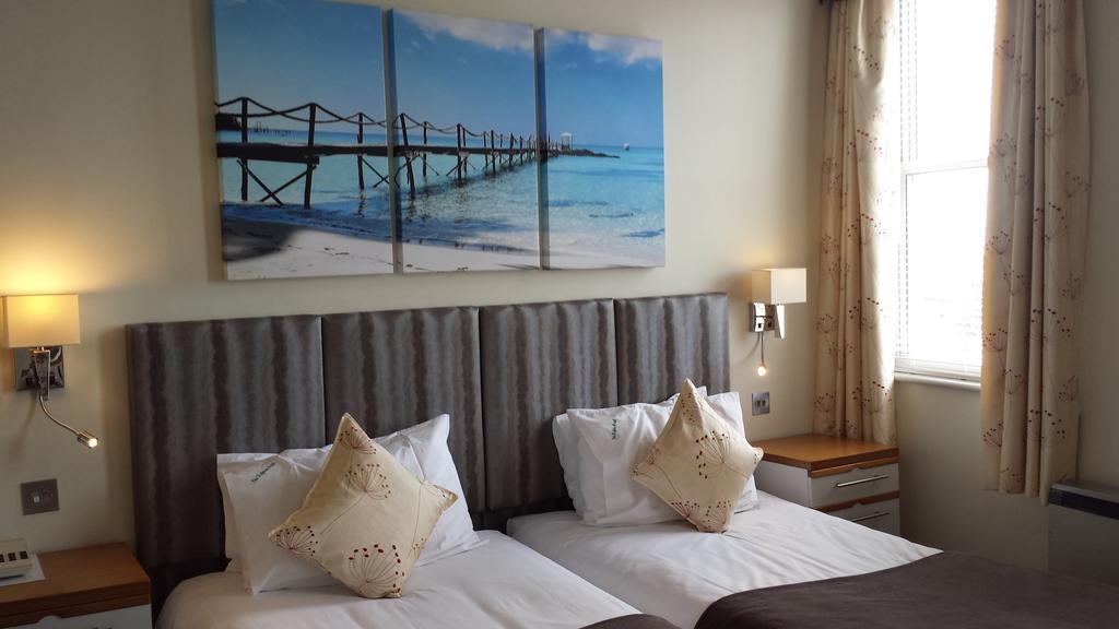 Dolphin Hotel Gorey Habitación foto